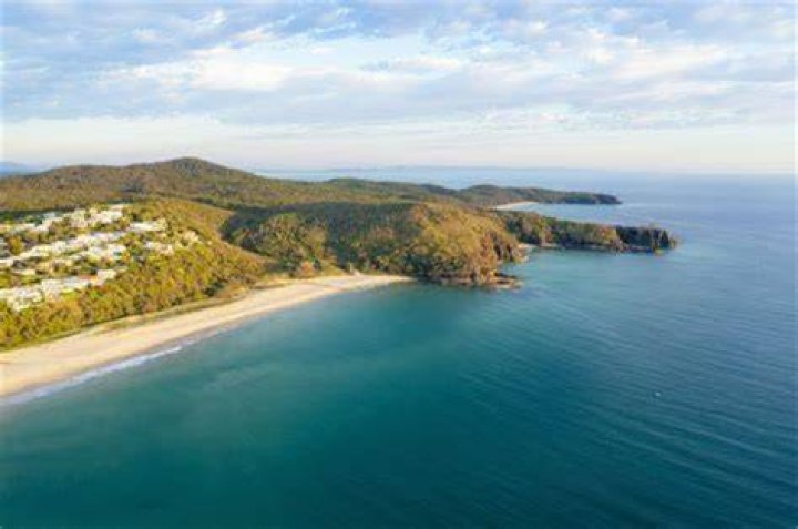 What is there to do on Noosa North Shore?